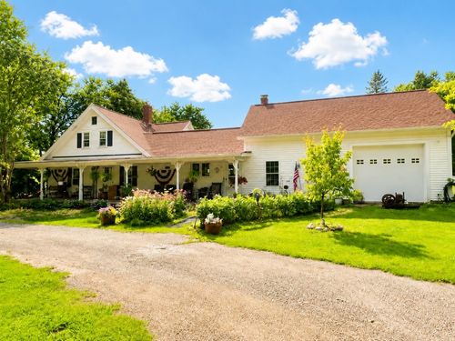 41 Range Rd, Belmont, NH, 03220-4118 | Card Image