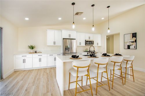 1006 Blue Lantern Dr, Henderson, NV, 89015-5989 | Card Image