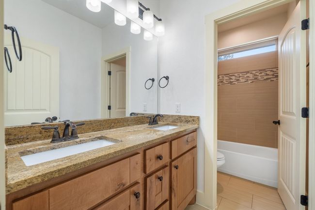 Situated Between 2 Guest Bedrooms + Bonus | Image 32