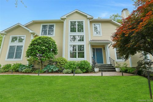 26 Agnew Farm Rd, North Castle, NY, 10504-1371 | Card Image