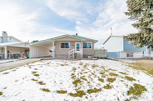 1530 Vernon Ave, Blackfoot, ID, 83221-3049 | Card Image