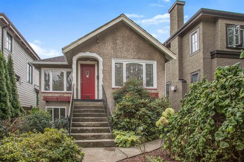 3566 W 11th Ave, Vancouver, BC, V6R2K2 | Card Image