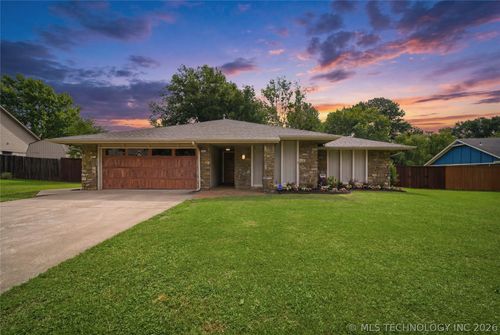 6609 S Redbud Avenue, Broken Arrow, OK, 74011 | Card Image