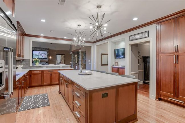 9717 Overbrook Rd, House other with 5 bedrooms, 5 bathrooms and null parking in Leawood KS | Image 10