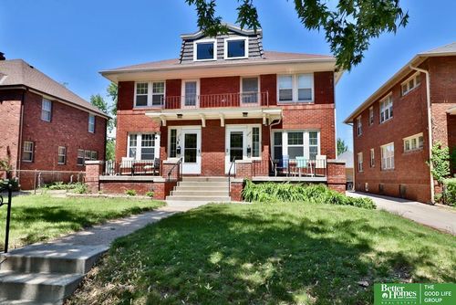 3850 Cass St, Omaha, NE, 68131-1814 | Card Image