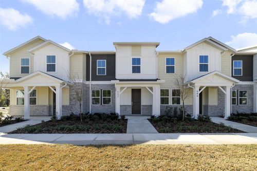 682 Lola Ln, OVIEDO, FL, 32765-6747 | Card Image