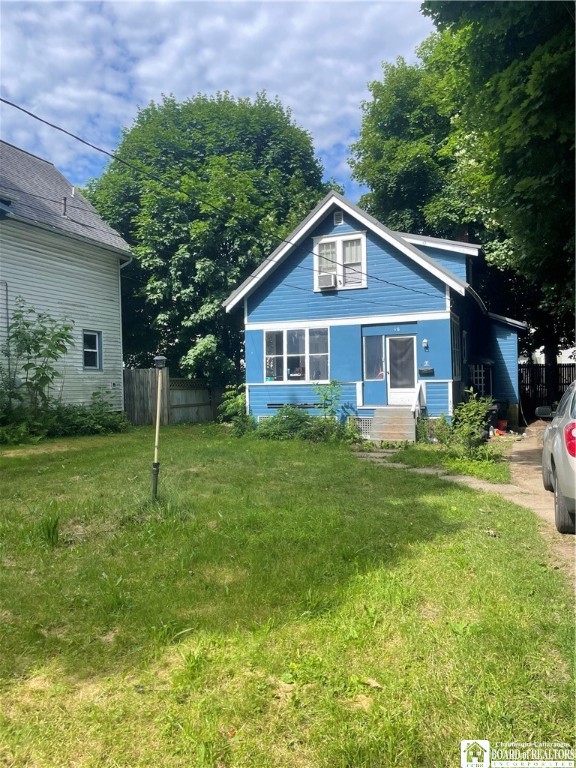 Hall Ave, Jamestown, NY 14701