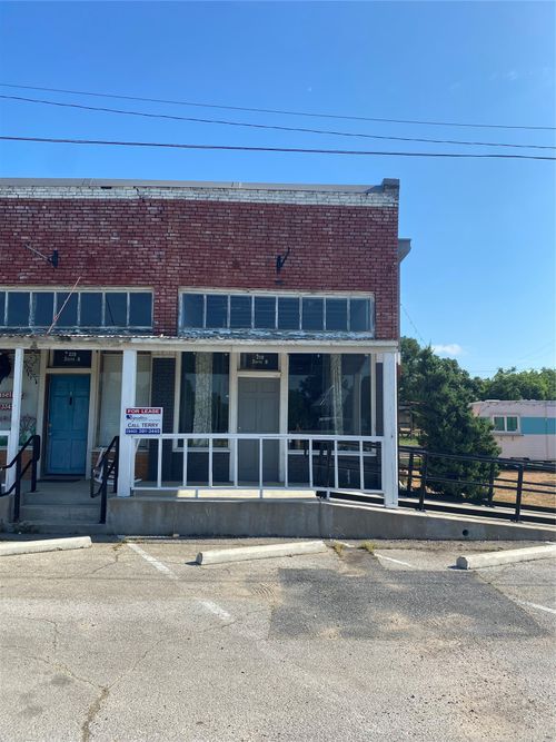 219 Gene Autry Dr, Tioga, TX, 76271-3652 | Card Image