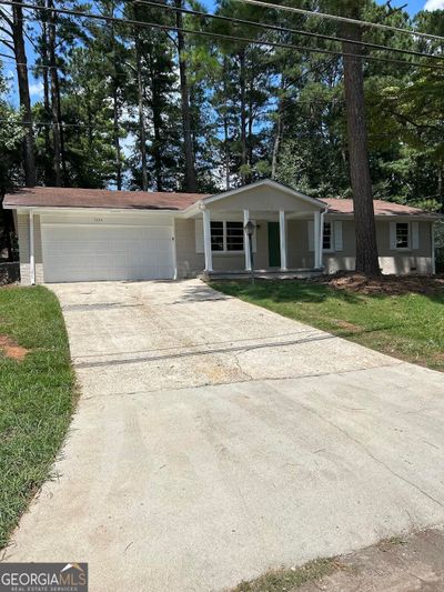 3654 Stanford Circle, House other with 3 bedrooms, 2 bathrooms and null parking in Decatur GA | Image 1