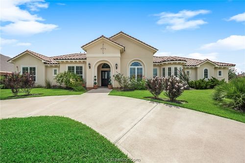 230 Lawrence Marshall Dr, Hempstead, TX, 77445-2019 | Card Image