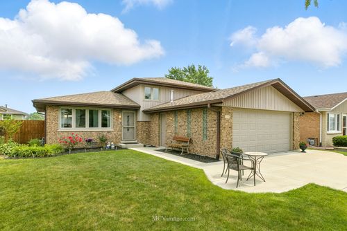 16821 89th Ave, Orland Hills, IL, 60487-6011 | Card Image