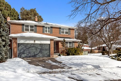 62 Foursome Cres, North York, ON, M2P1W3 | Card Image