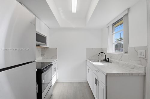 26-26 Nw 170th St, North Miami Beach, FL, 33169 | Card Image