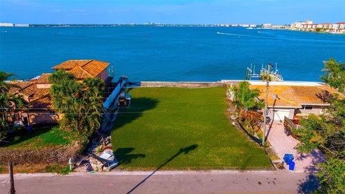500 Belle Point Dr, ST PETE BEACH, FL, 33706-2621 | Card Image