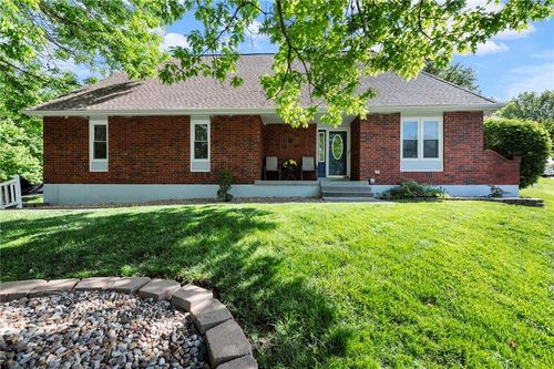 5313 Mccoy St, Kansas City, MO, 64133-2690 | Card Image