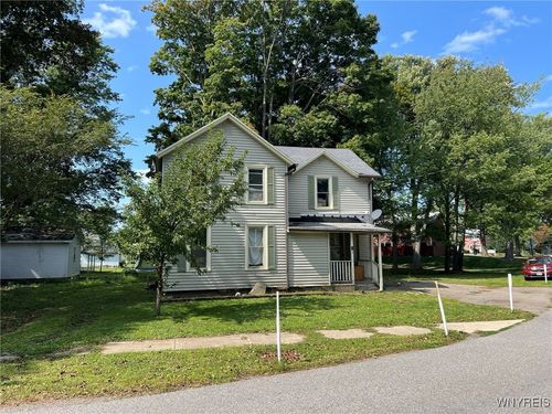 34 Grove St, Westfield, NY, 14787-1318 | Card Image