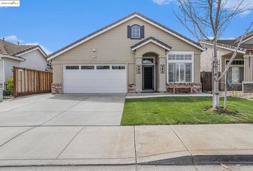 1750 Laurelgrove Ln, Tracy, CA, 95376-5321 | Card Image