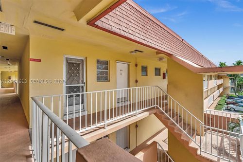 320-1540 Ne 191st St, Miami, FL, 33179-4161 | Card Image