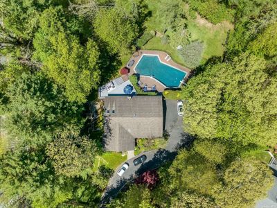 482 Berry Hill Road, House other with 4 bedrooms, 3 bathrooms and null parking in Oyster Bay Cove NY | Image 3