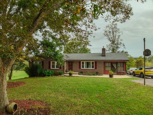 2799 Doran Rd, Sparta, TN, 38583 | Card Image