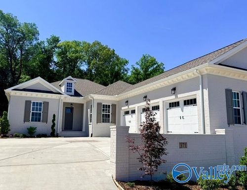 371 Saint Louis Street, Madison, AL, 35758 | Card Image