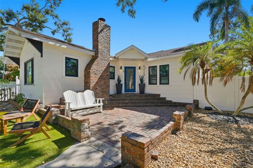 517 Avery Ave, CRYSTAL BEACH, FL, 34681 | Card Image