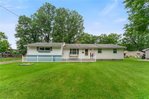 3350 Black Oak Lane, Austintown, OH, 44511 | Card Image