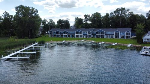27 Lane 345 Crooked Lk, Angola, IN, 46703-9041 | Card Image