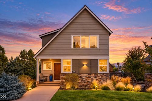 328 Parks Loop, Redmond, OR, 97756-7139 | Card Image