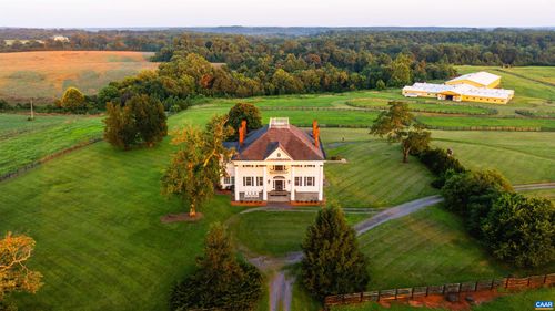 9313 Greenfield Farm, SCOTTSVILLE, VA, 24590-3871 | Card Image