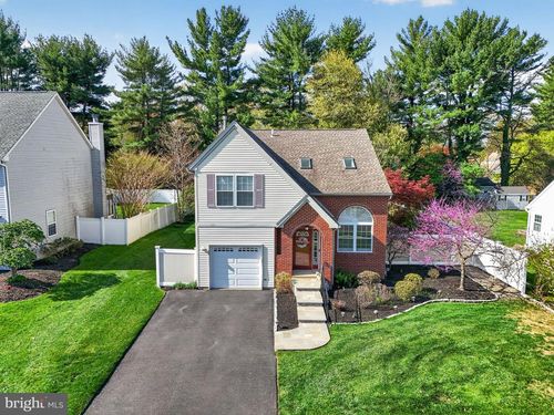 542 Zinn Dr, SOUTHAMPTON, PA, 18966-3644 | Card Image