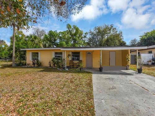 2124 E Gardenia Cir, North Fort Myers, FL, 33917-3224 | Card Image