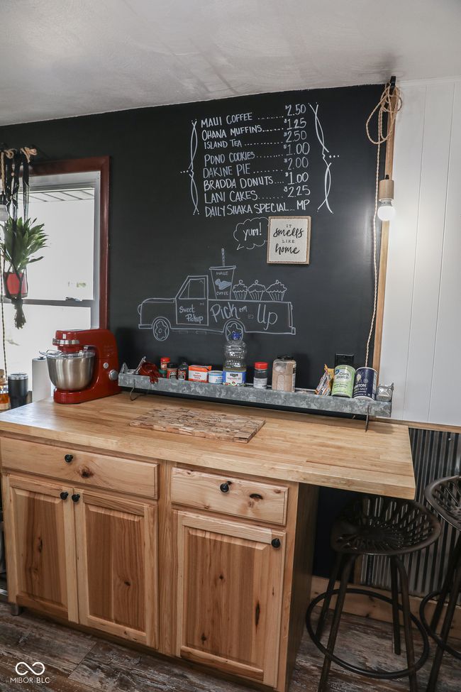 view of bar | Image 24