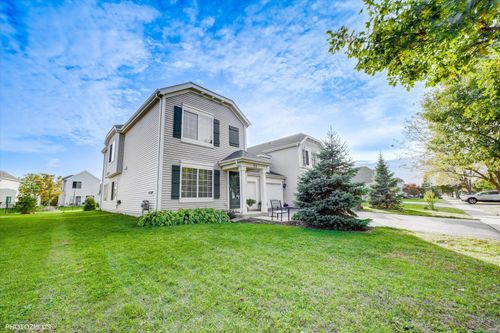73 W Providence Ln, Round Lake, IL, 60073-4241 | Card Image