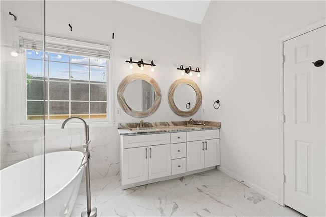 7020 Grand View Way, House other with 4 bedrooms, 3 bathrooms and null parking in Suwanee GA | Image 27