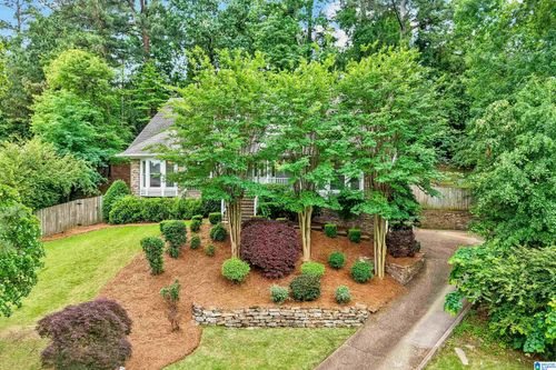 1408 Turnham Ln, VESTAVIA HILLS, AL, 35216-3019 | Card Image