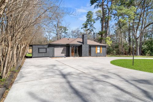 2004 White Oak Dr, Conroe, TX, 77304-2132 | Card Image