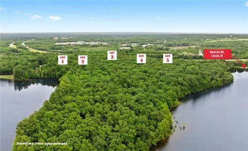 223 Reservoir Rd, Smithfield, RI, 02917 | Card Image