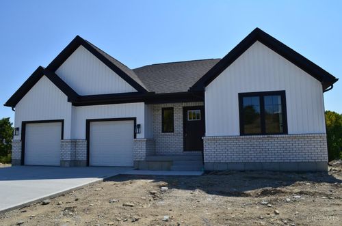 4 Peregrine Way, Hamilton, OH, 45013 | Card Image