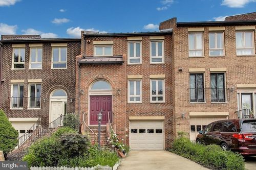 10224 Baltusrol Ct, OAKTON, VA, 22124-2848 | Card Image