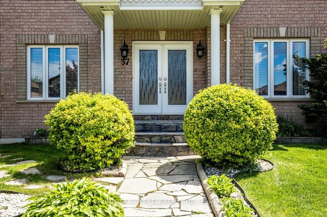 37 St Ave, House other with 4 bedrooms, 4 bathrooms and 4 parking in Bradford ON | Image 6