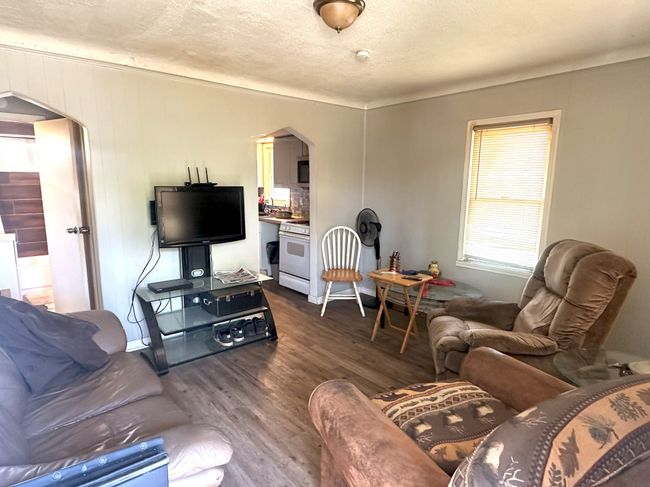127 E Shevlin Ave, House other with 2 bedrooms, 1 bathrooms and null parking in Hazel Park MI | Image 10