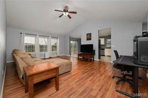 19583 Ladera Rd, Waynesville, MO, 65583-3234 | Card Image