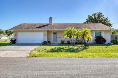 2404 Pine Ct, NOKOMIS, FL, 34275-1337 | Card Image