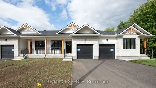 98 Whitcomb Cres, Smiths Falls, ON, K7A0C2 | Card Image