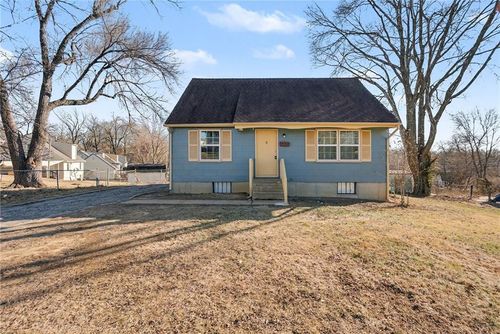 7703 E 50th St, Kansas City, MO, 64129-2007 | Card Image