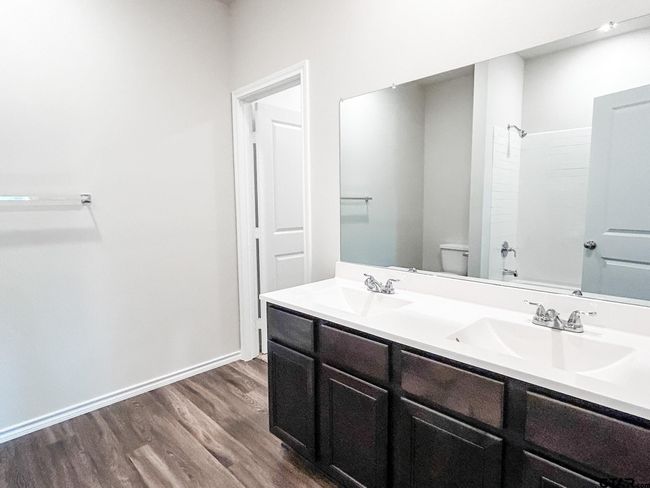 200 S Rainbow Dr, House other with 4 bedrooms, 2 bathrooms and null parking in Whitehouse TX | Image 6
