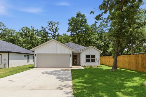 14583 Cherokee Ln, Log Cabin, TX, 75148-3709 | Card Image