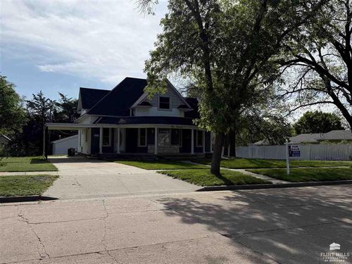 414 N Lincoln Ave, Beloit, KS, 67420-2138 | Card Image