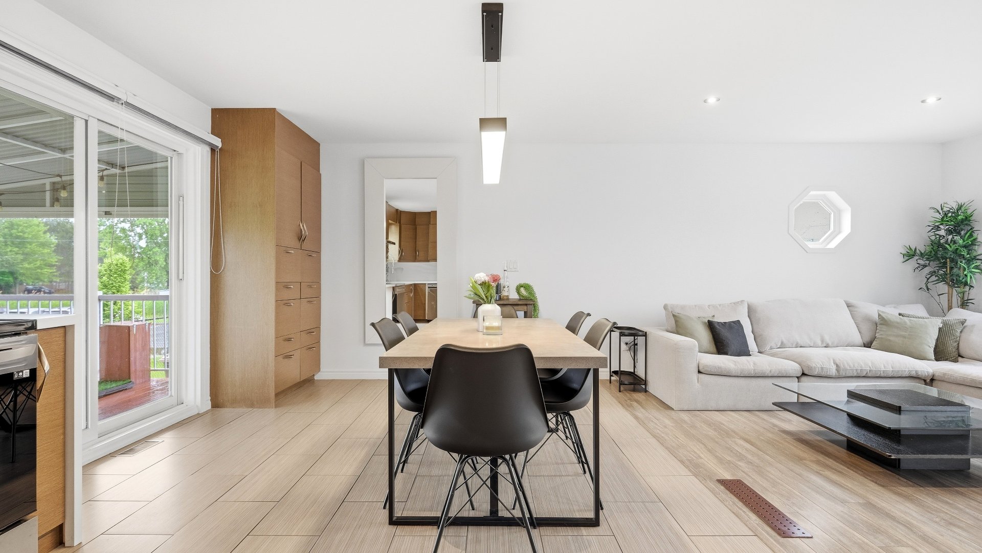Residential in Saint-Amable 5